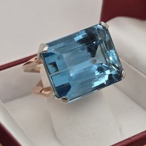 Aquamarine 14K Gold Ring